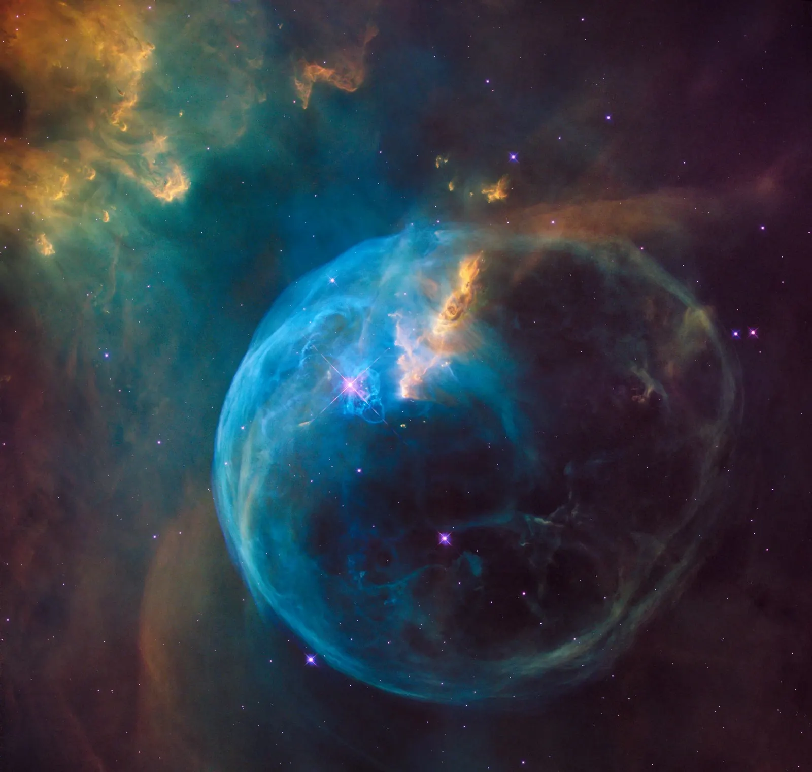 Starship fleet battle across a nebula